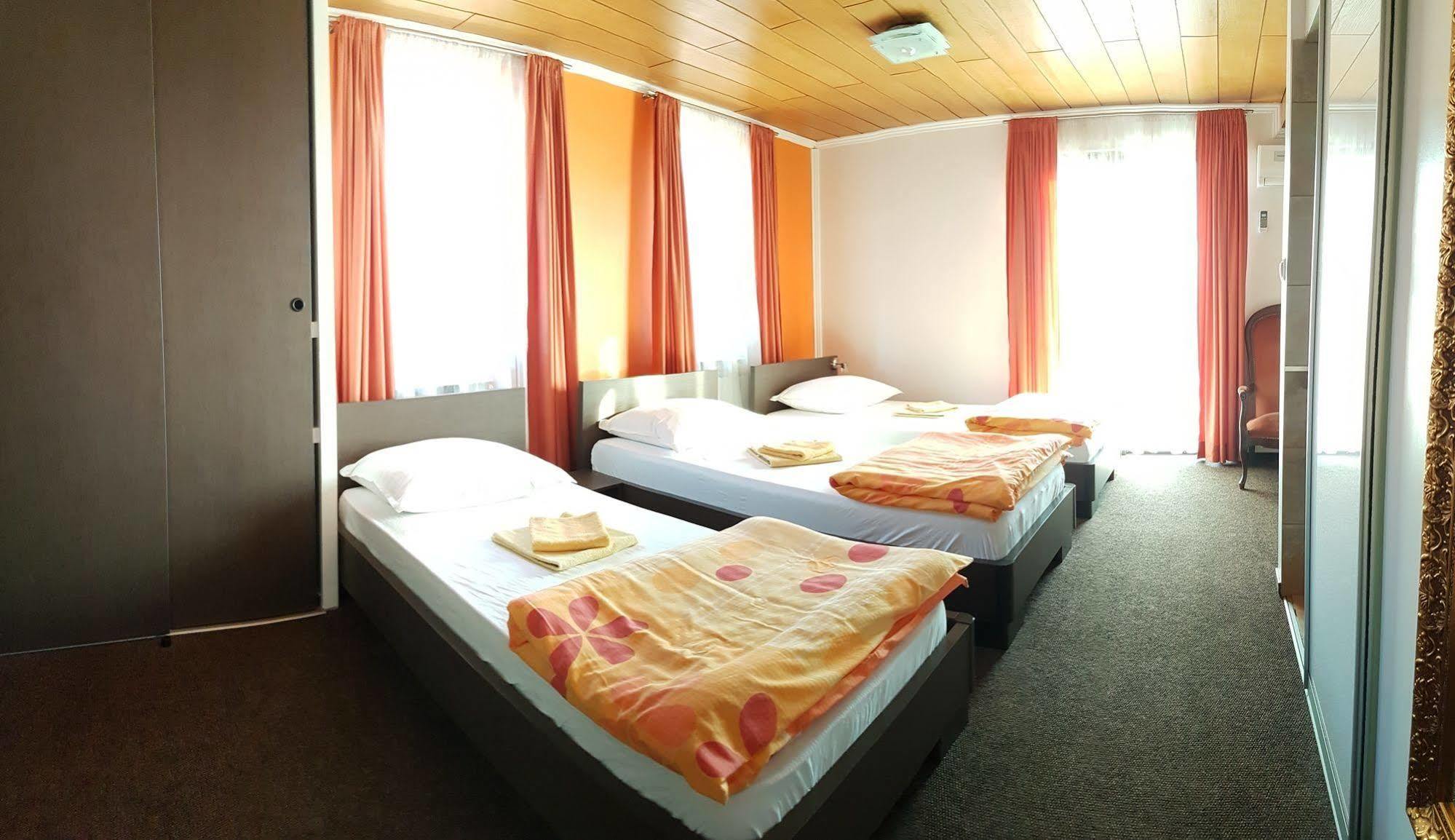 Guest House Ciro Sarajevo Bagian luar foto