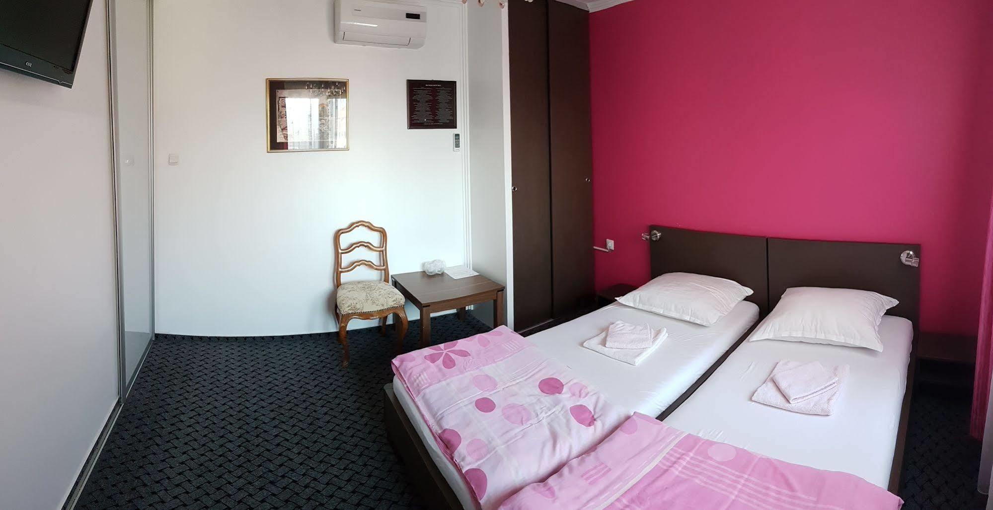 Guest House Ciro Sarajevo Bagian luar foto