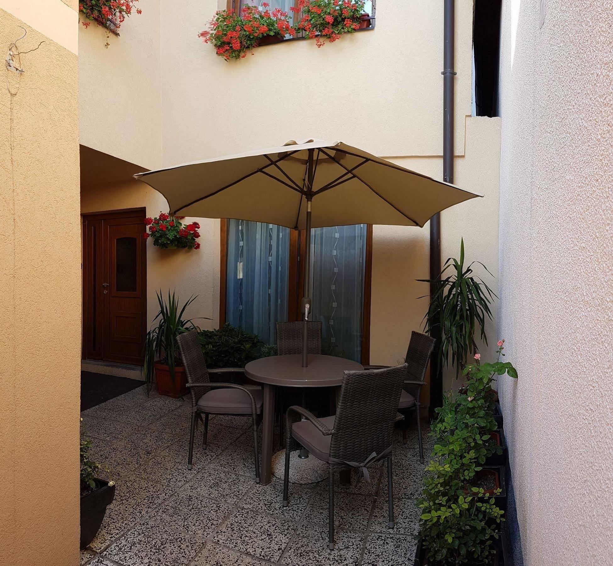 Guest House Ciro Sarajevo Bagian luar foto