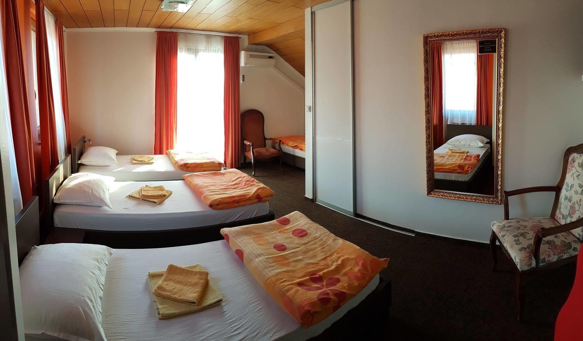 Guest House Ciro Sarajevo Bagian luar foto