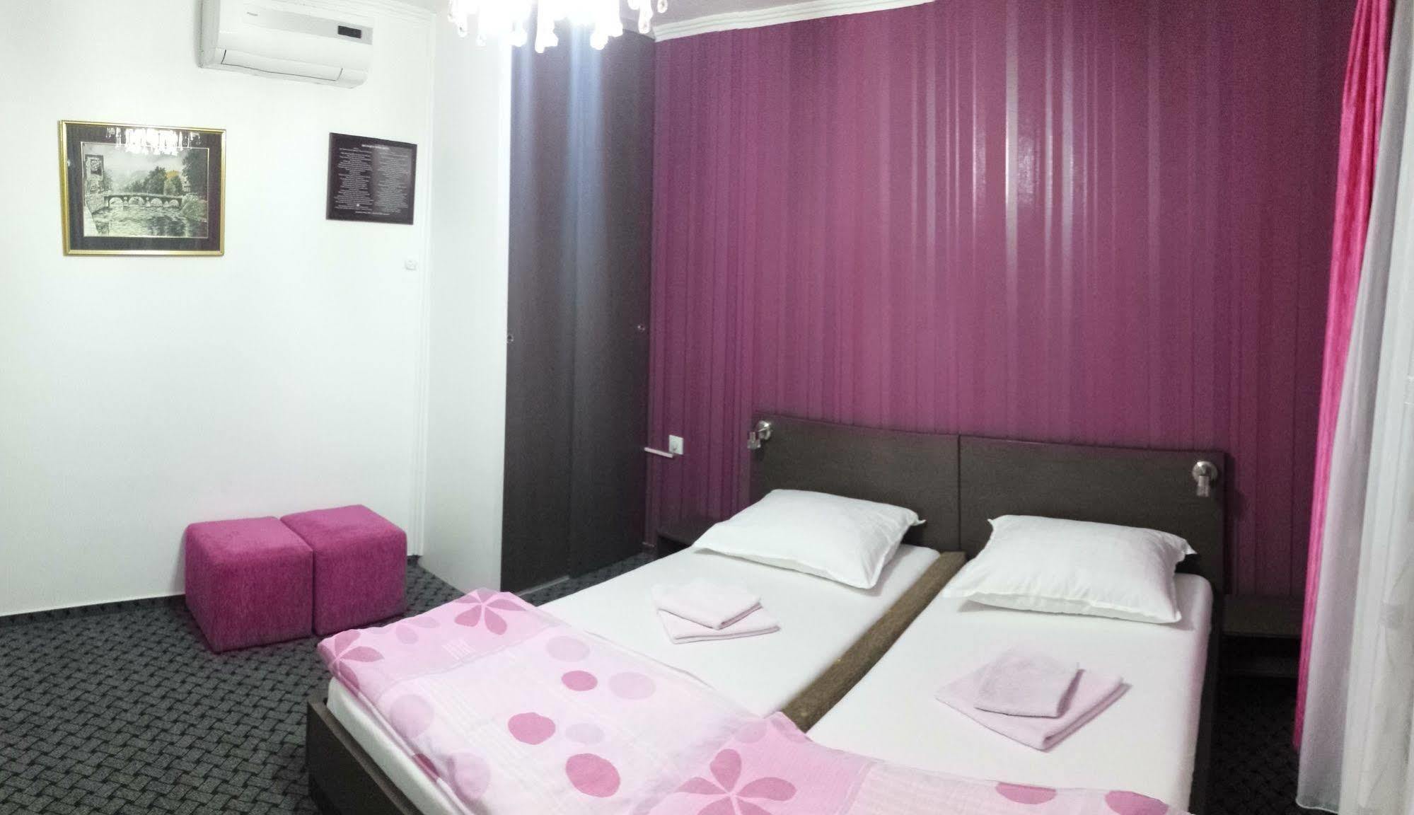 Guest House Ciro Sarajevo Bagian luar foto